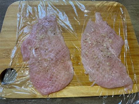 Куриные рулетики с сыром на сковороде - пошаговый рецепт