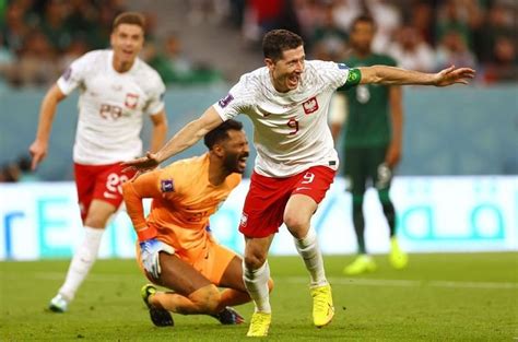 Lewandowski Scores As Poland Close In On Last Chronicle Ng