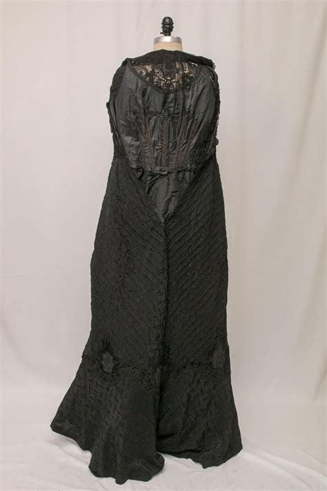 Special Antique Victorian Or Edwardian Black Mourning Gown Etsy