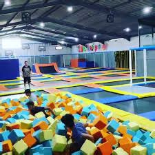 Fun Family Activities at a Jump Park - tfhq