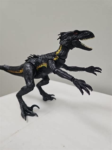 Jurassic World Indoraptor Figure Super Posable Black Mattel