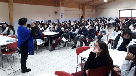 Universidad de Valparaíso Profesora de Derecho dictó charla sobre Ley