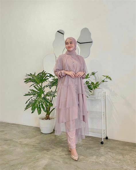 Pin By Narasena On Hijabi Muslim Fashion Hijab Outfits Batik Dress