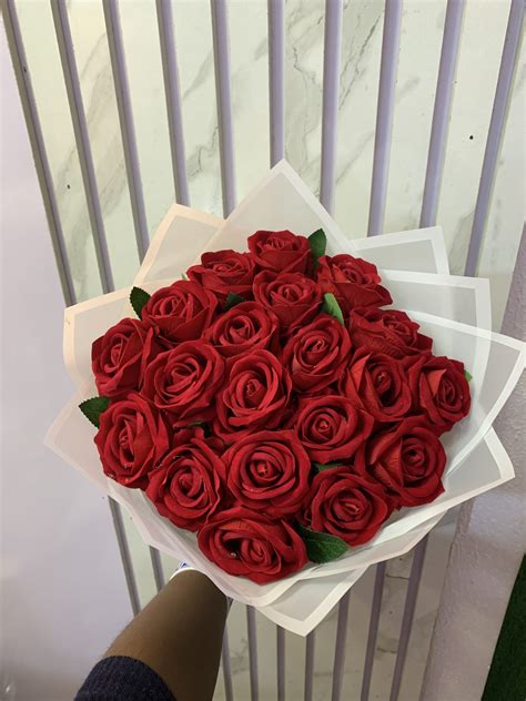 20 Red Roses Wrapped – MyBabesNG