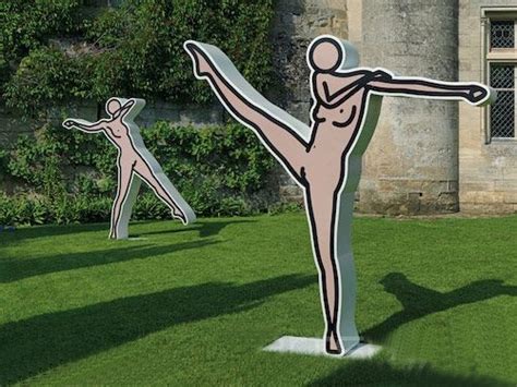 Caterina Dancing Naked GALERIA K