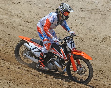 FIRST TRACK TEST! 2017 KTM 250SX 2-STROKE - Dirt Bike Magazine