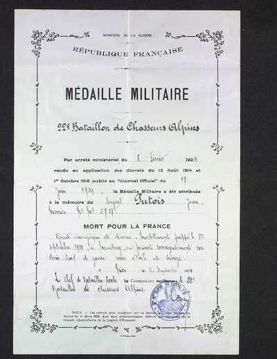 Certificat D Obtention De La M Daille Militaire Europeana