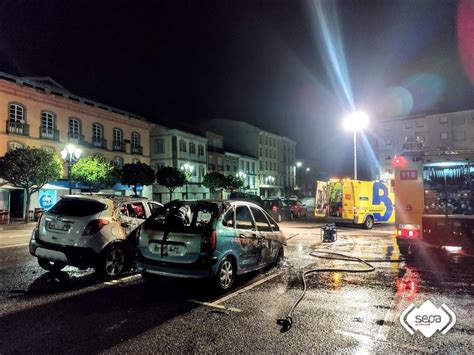 INCENDIO VEGADEO Un Incendio Calcina De Madrugada Dos Coches En El