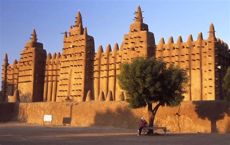 Great Mosque In Djenne Mali World S Largest Mud Structure Amazing