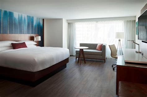 Downtown Toronto Hotel | Toronto Marriott City Centre Hotel