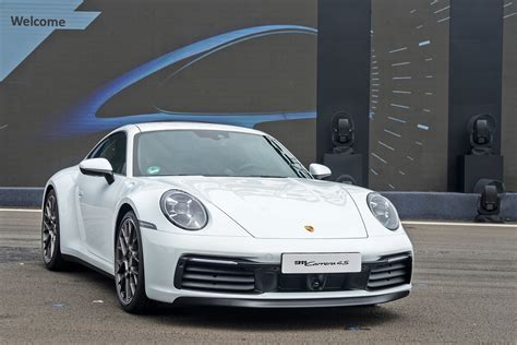 全新第八代porsche 911售價663萬起在台上市、經典融合創新科技再現傳奇！ Zeek玩家誌