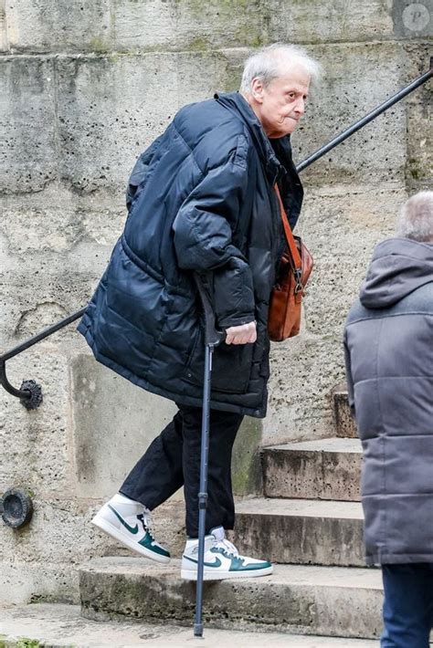 Photo Guy Carlier Arrivées aux obsèques de C Laborde en léglise