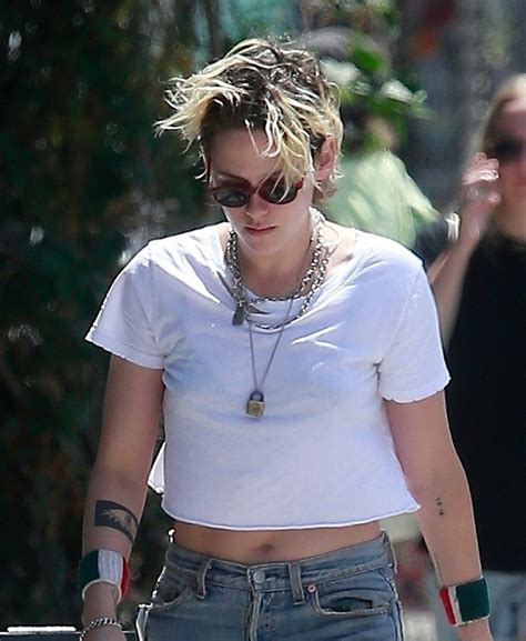 Kristen Stewart Voted Celebrity With The Smellest Pussy Princess