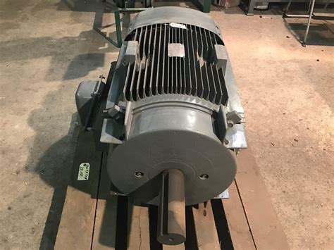 100 HP 900 RPM General Electric Frame 444 5T TEFC Surplus 460 Volts