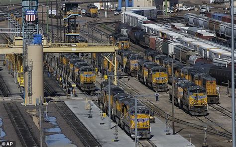 Train Car Carrying Toxic Perchloric Acid Explodes In Nebraska Rail Yard