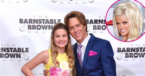 How Anna Nicole Smiths Daughter Reminds Larry Birkhead Of Late Star