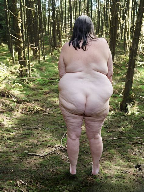 Mrs Beate Undressed In A Forest Olivia Priloni Flickr