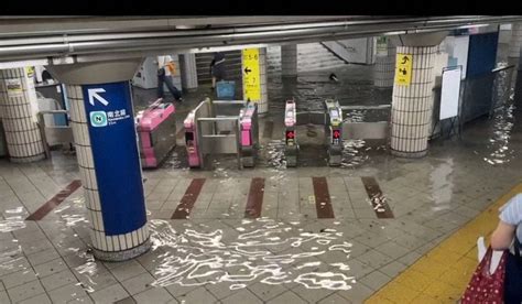 都内の地下鉄駅が20年ぶりに浸水 「想像を超える」ゲリラ豪雨 ソーシャルアクションラボ 毎日新聞