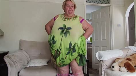 Morbidly Obese Granny Strips For Us Free Porn 0e XHamster