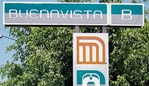 Metro CDMX captan violenta riña entre mujeres por no ceder el asiento