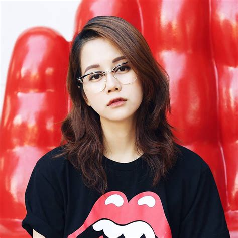 Vlogger Th H M I To N Trai Xinh G I P Chia S T T T N T T Nh Ng Th Ang Hot Nh T Trendy