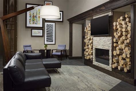 Hampton Inn & Suites – Napa California – Lobby – Architectural Dimensions