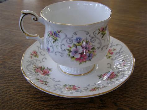 Vintage Queens Rosina China England Tea Cup And Saucer Etsy Tea Cups