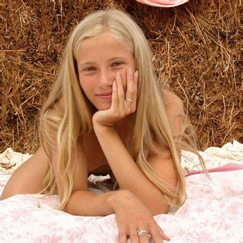 Sweet Paige Babe Page Watch This Centerfold On FreeOnes