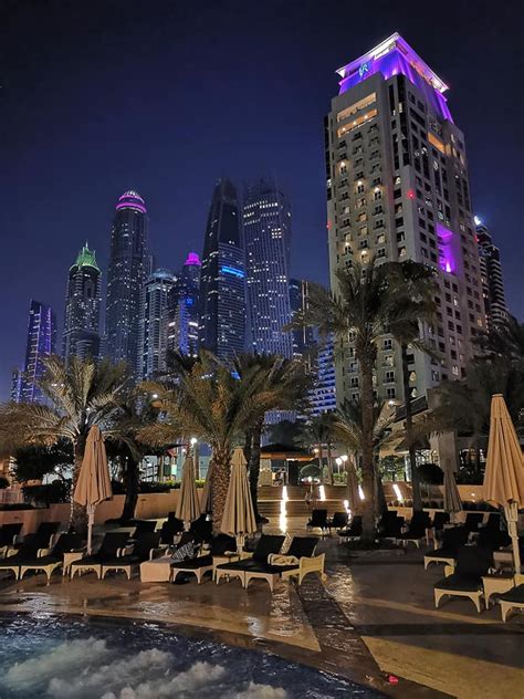 Sunday Evening at the Habtoor Grand Resort Dubai Marina - Radiopark ...