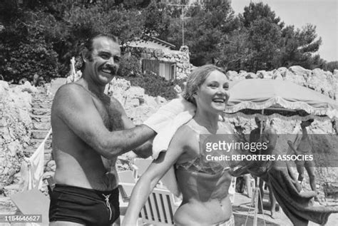 Hot Sexy Diane Cilento Bikini Pics