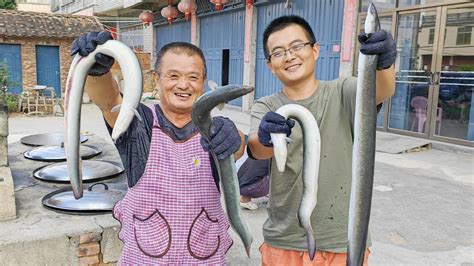 495買5條河鳗，不加壹滴水做砂鍋焗河鳗，開蓋瞬間看餓了 Youtube