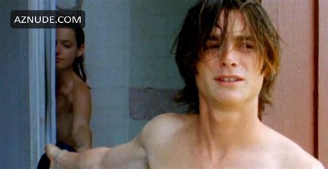 LES VAGUES NUDE SCENES AZNude