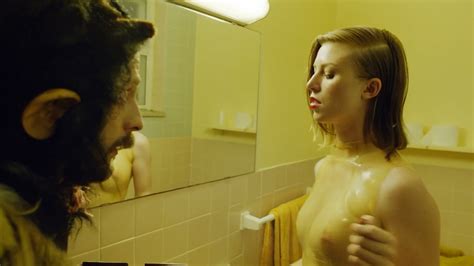 Nude Video Celebs Perrie Voss Nude Ape Sodom 2016