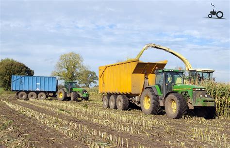 Foto John Deere 8200 van Bosmans Hilvarenbeek