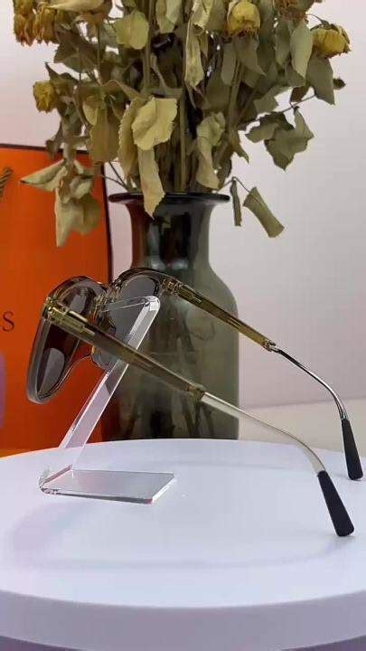 HOT Xiaohongshu แวนตากนแดดปองกนรงสยวใหมสำหรบผหญงภายใตโฟกสเดยวกนแฟชนพบแวน