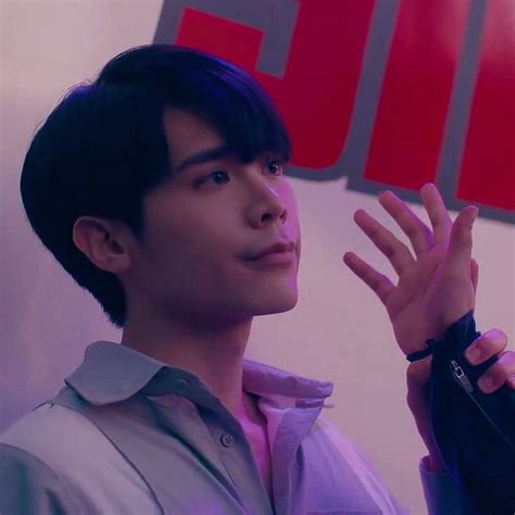 Pin By Delphini On Thai Drama Cute Gay Couples Gmmtv Actors Air Cast