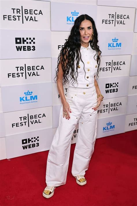 Demi Moore zachwyca figurą w bikini W czym tkwi jej sekret Pudelek