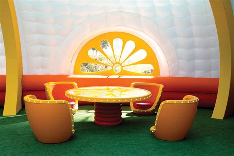 Why Does No One Talk About the House on the Teletubbies Set ...