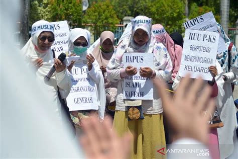 Aliansi Muslimat Aceh Tolak Rancangan Undang Undang PKS ANTARA News