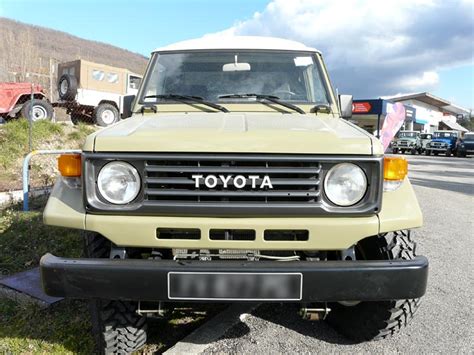 Lasserre Auto Toyota Land Cruiser HZJ 75 Pick up reconditionné