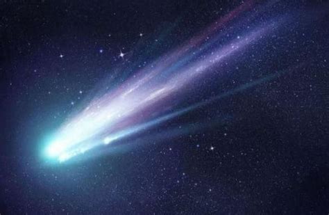 Необычная комета пролетела мимо Земли | Meteor shower, Astronomer ...