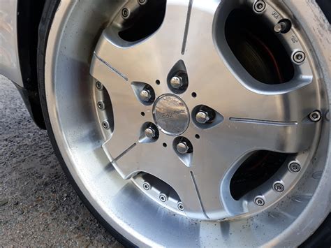Закрытые гайки в место открытых. — Toyota Mark II (90), 2,5 л, 1994 ...