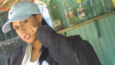 Andrea Rincon Selena Spice Bikini Verde Con Top De Flores Sexy Modelos Famosas