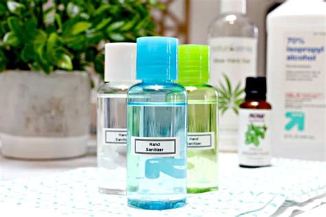 How to Make Hand Sanitizer with 3 Ingredients