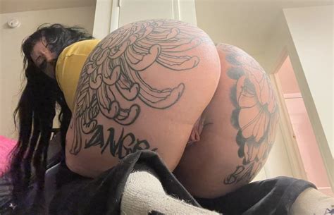 You Don T Mind If I Get Naked Right Nudes Emogirls NUDE PICS ORG