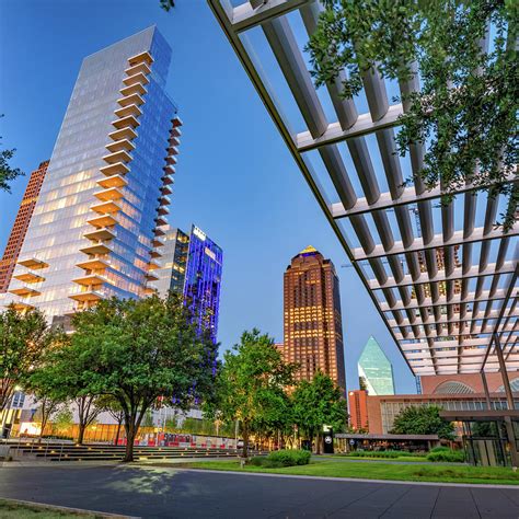 architecture  downtown dallas  dawn photograph  gregory ballos