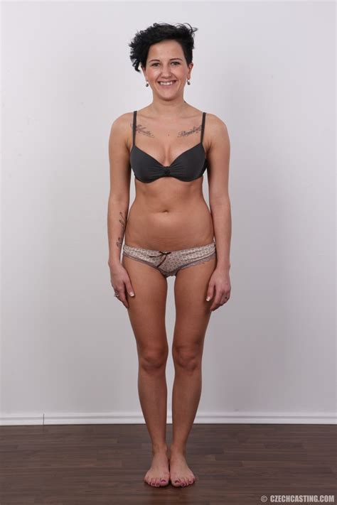 Busty Short Haired Brunette Mom With Big Ju XXX Dessert Picture