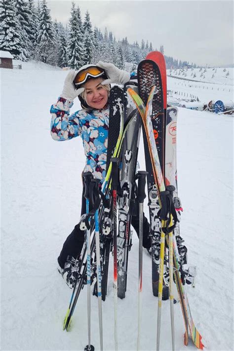 Charming Elena Y O From Kiev With Blonde Hair Id Ladadate