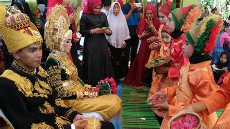 RANUP LAMPUAN TARIAN DIDIKAN PENGANTIN BARU YouTube