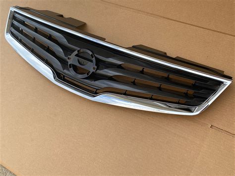 Fits 2010 2012 NISSAN SENTRA Base S SL Models Front Bumper Upper Grille